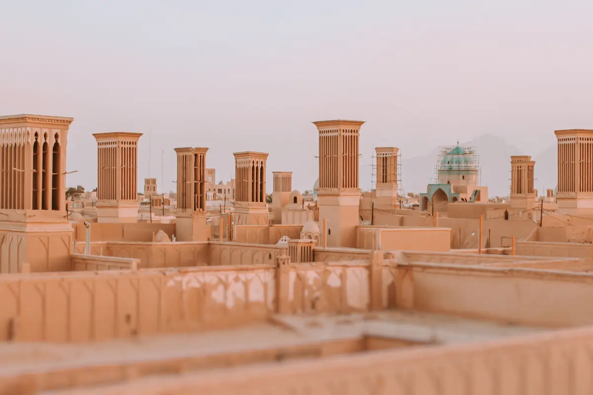 آب و هوای شهر یزد چگونه است